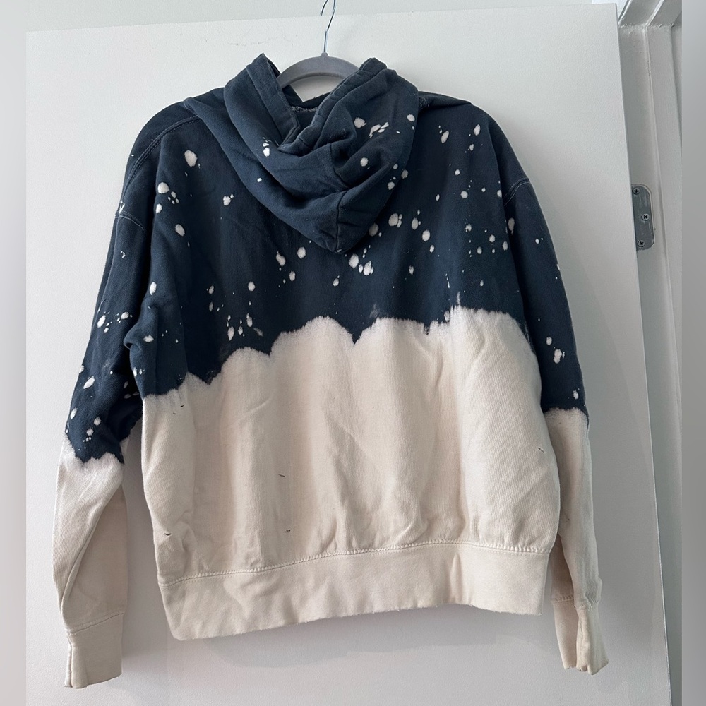 La Detresse Hoodie View 3